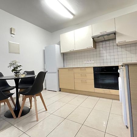 Aurora Holiday Apartment - Айя-Напа Екстер'єр фото